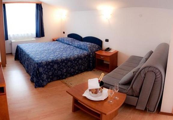 Hotel Makin Novigrad Istria Pokoj fotografie