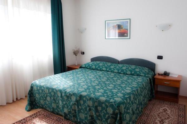 Hotel Makin Novigrad Istria Pokoj fotografie