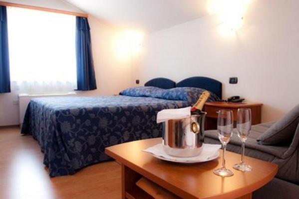 Hotel Makin Novigrad Istria Pokoj fotografie