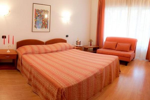 Hotel Makin Novigrad Istria Pokoj fotografie